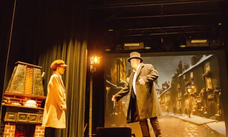 „Opowieść wigilijna” Karola Dickensa na scenie Tarnogrodzkiego Ośrodka Kultury - premiera