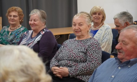 Przedszkolaki dla tarnogrodzkich seniorów