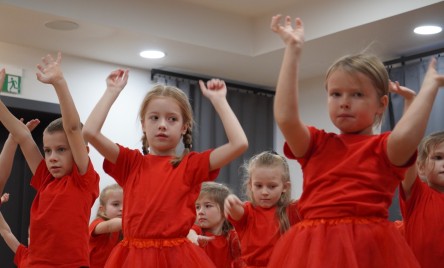 Przedszkolaki dla tarnogrodzkich seniorów