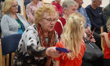 Przedszkolaki dla tarnogrodzkich seniorów