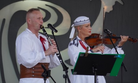 POTAŃCÓWKA NA POŻEGNANIE LATA  z Kapelą Ludową KRĄŻAŁKA 