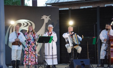 POTAŃCÓWKA NA POŻEGNANIE LATA  z Kapelą Ludową KRĄŻAŁKA 