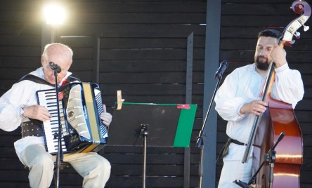 POTAŃCÓWKA NA POŻEGNANIE LATA  z Kapelą Ludową KRĄŻAŁKA 