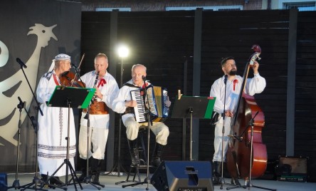 POTAŃCÓWKA NA POŻEGNANIE LATA  z Kapelą Ludową KRĄŻAŁKA 