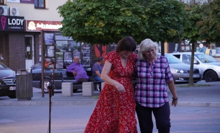 POTAŃCÓWKA NA POŻEGNANIE LATA  z Kapelą Ludową KRĄŻAŁKA 