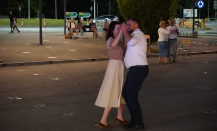 POTAŃCÓWKA NA POŻEGNANIE LATA  z Kapelą Ludową KRĄŻAŁKA 