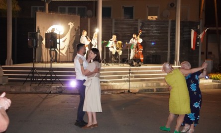 POTAŃCÓWKA NA POŻEGNANIE LATA  z Kapelą Ludową KRĄŻAŁKA 