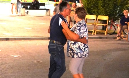 POTAŃCÓWKA NA POŻEGNANIE LATA  z Kapelą Ludową KRĄŻAŁKA 