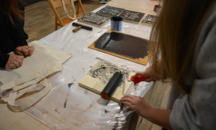  Tradycyjna sztuka drzeworytnicza w ramach projektu "1000-lecie koronacji Bolesława Chrobrego"