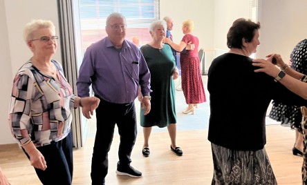 TARNOGRODZCY SENIORZY Z WIZYTĄ W STARYM DZIKOWIE